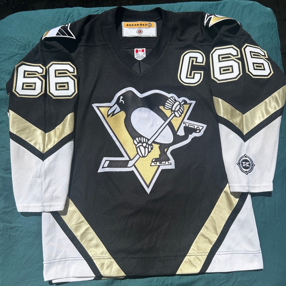 Koho Pittsburgh Penguins Mario Lemieux NHL Jersey
Size Medium